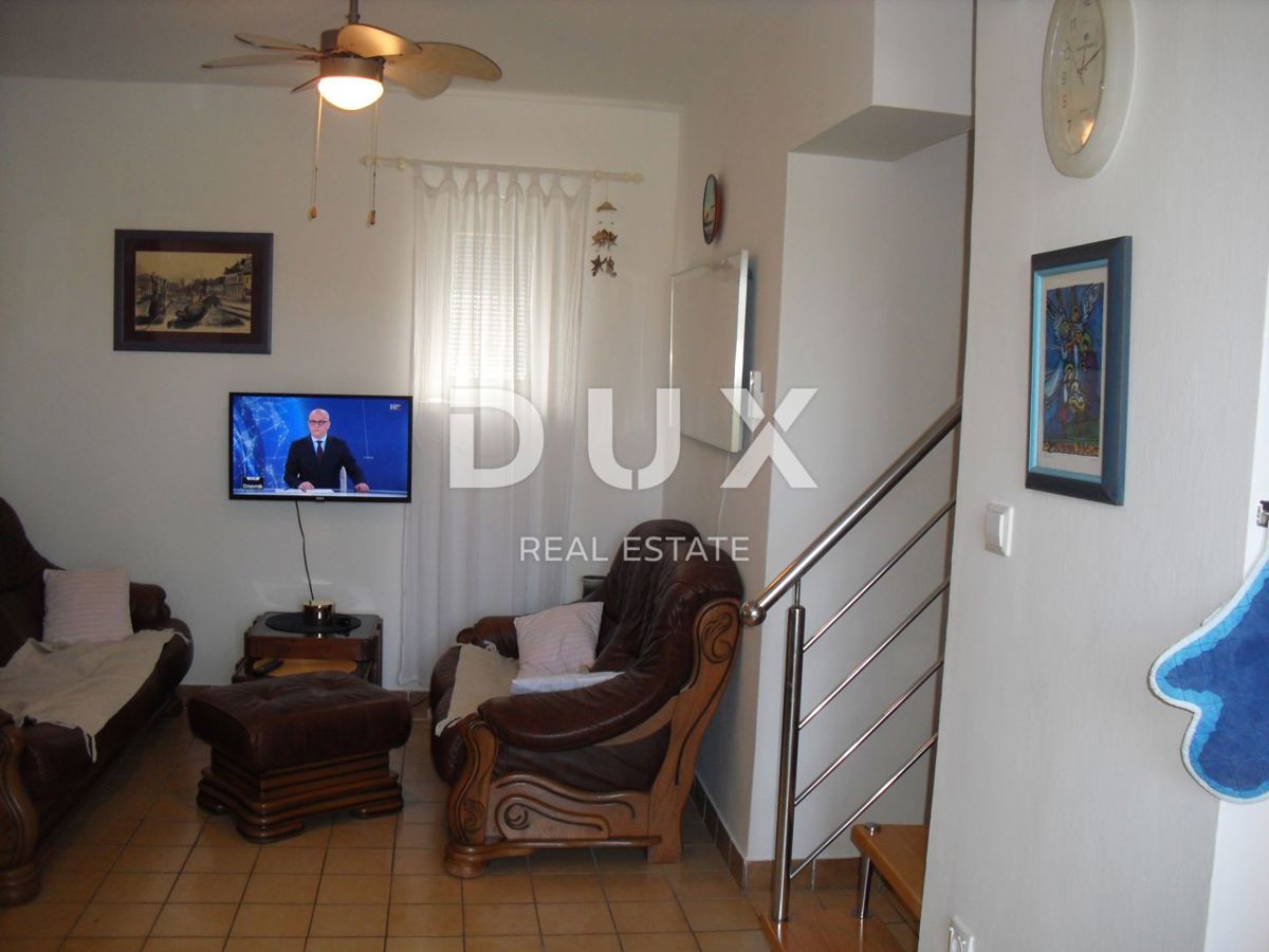 CITTÀ DI KRK - Appartamento 126 m2 con vista e 200 m dal mare