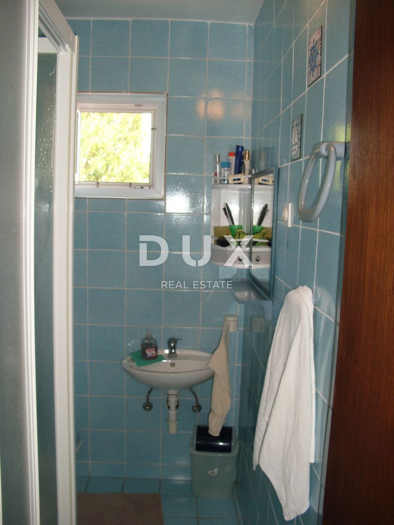CITTÀ DI KRK - Appartamento 126 m2 con vista e 200 m dal mare