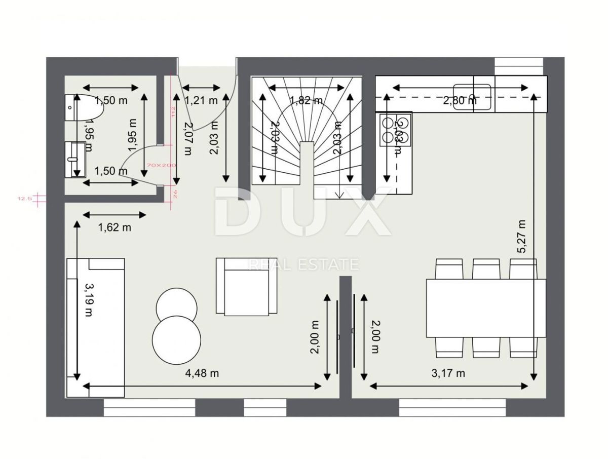 ISTRIA, PREMANTURA – Appartamento duplex con 2 camere da letto e 1 bagno con giardino privato vicino alle spiagge e a Kamenjak