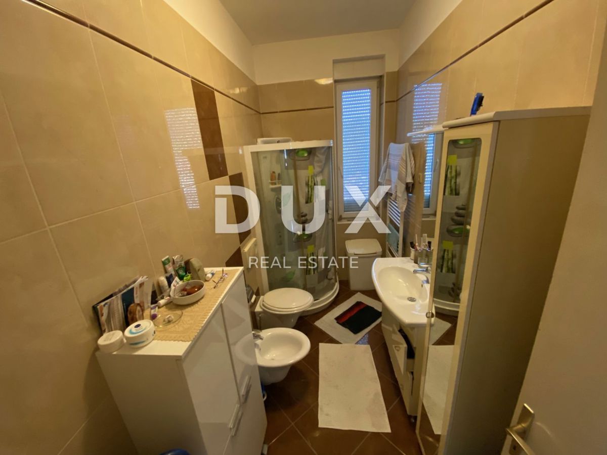 RIJEKA, ŠKURINJE - appartamento 100 m2 con vista mare, 3 camere da letto + bagno, 2 balconi! OPPORTUNITÀ!