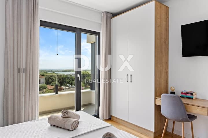 ISTRIA, LIŽNJAN - Villa moderna con piscina e vista panoramica sul mare, a soli 500 metri dalle spiagge 