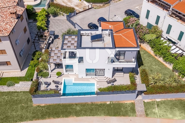 ISTRIA, LIŽNJAN - Villa moderna con piscina e vista panoramica sul mare, a soli 500 metri dalle spiagge 