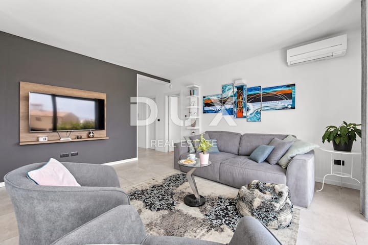 ISTRIA, LIŽNJAN - Villa moderna con piscina e vista panoramica sul mare, a soli 500 metri dalle spiagge 