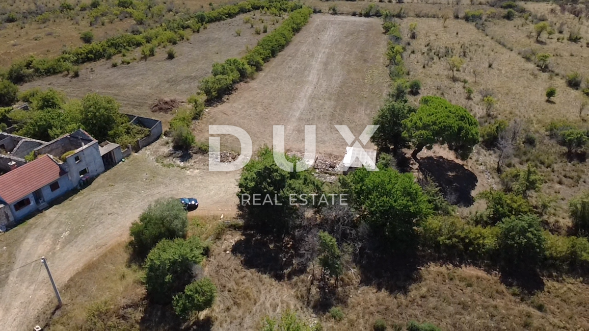 ZADAR, MURVICA - Terreno edificabile in posizione tranquilla! - 650m²