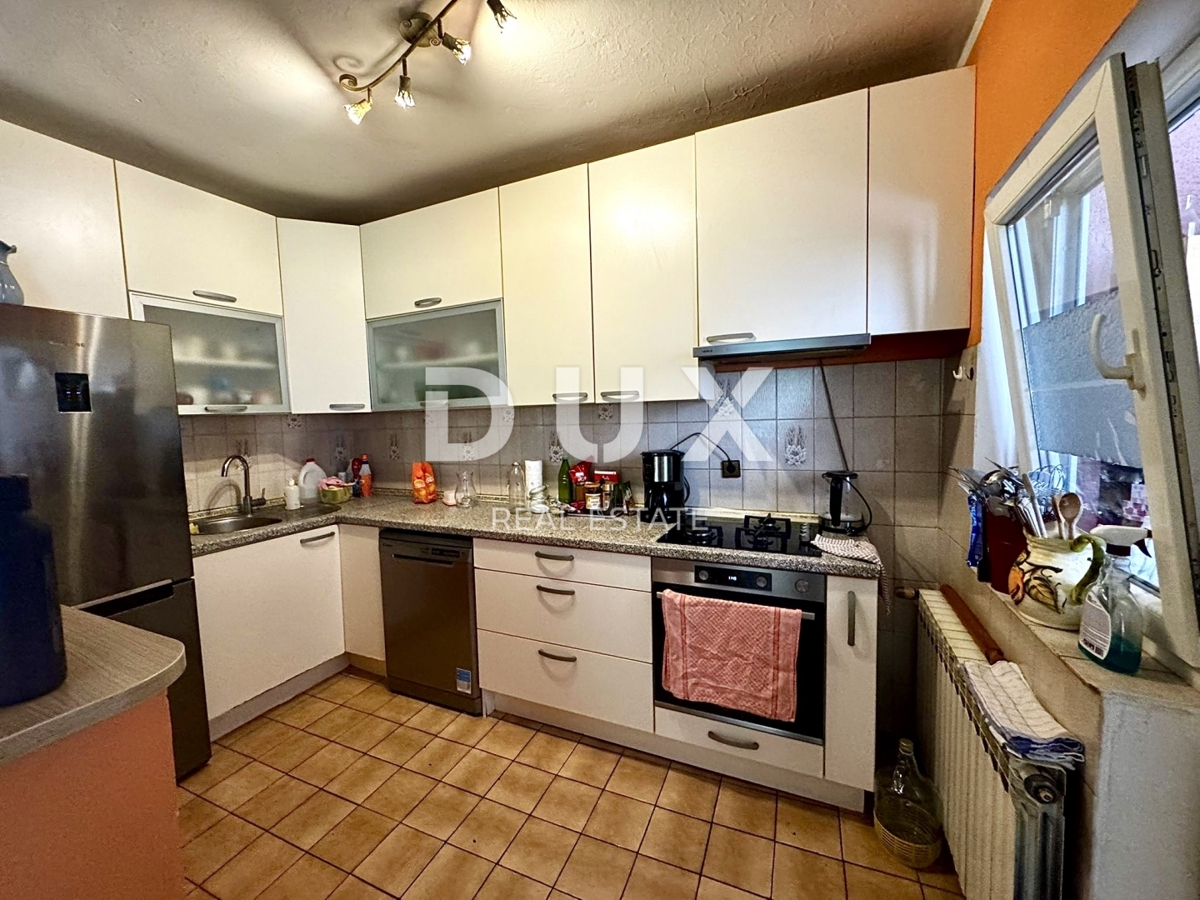 ZAGABRIA, ČRNOMEREC - Spaziosa casa su tre piani con garage!