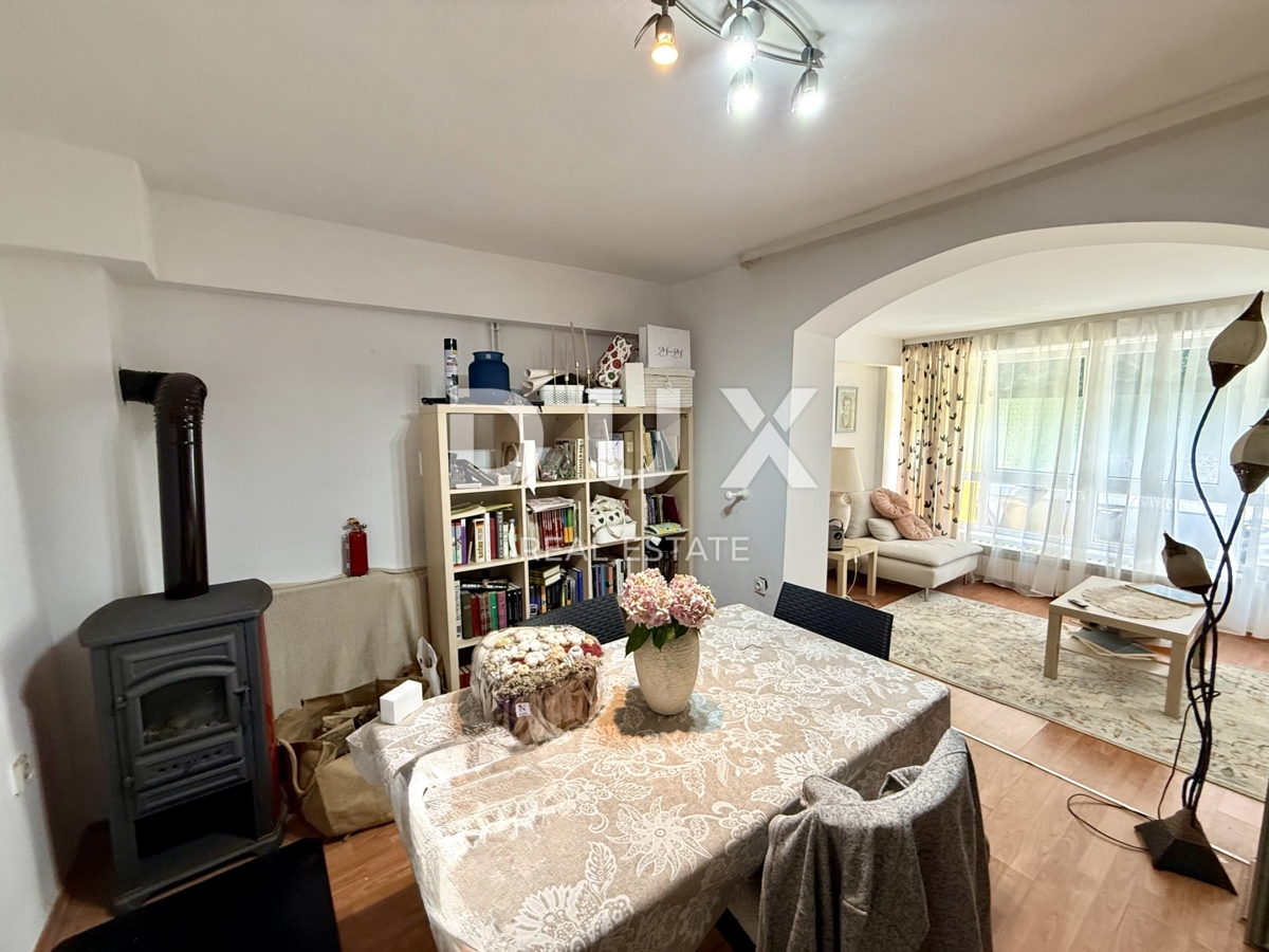 ZAGABRIA, ČRNOMEREC - Spaziosa casa su tre piani con garage!
