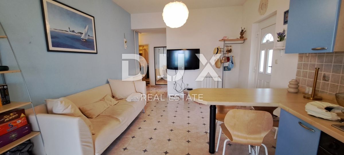 CRIKVENICA - Casa indipendente di 300 m2, a soli 100 m dal mare