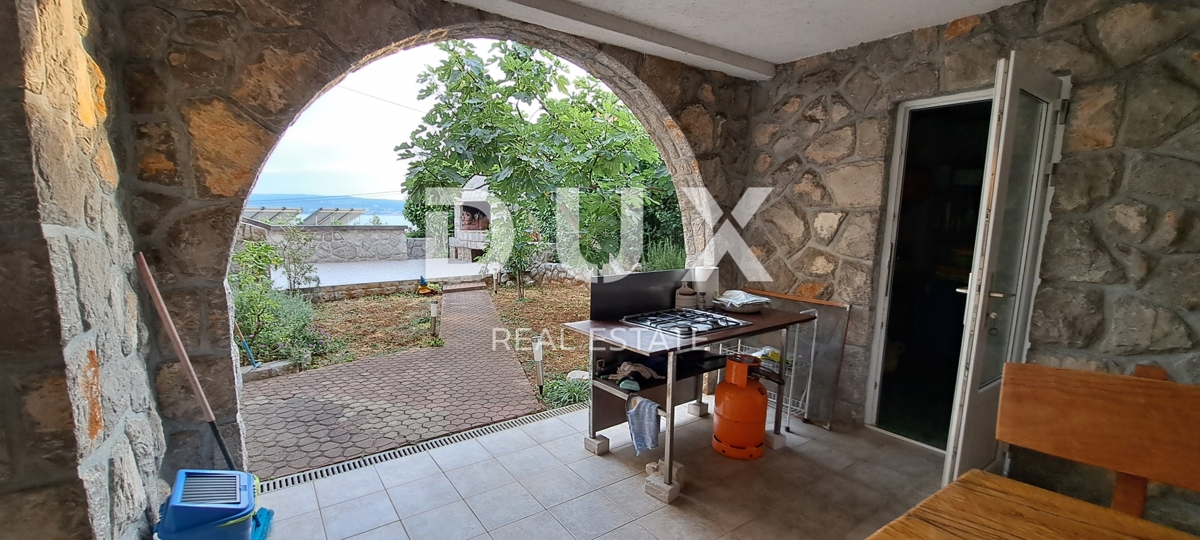 CRIKVENICA - Casa indipendente di 300 m2, a soli 100 m dal mare