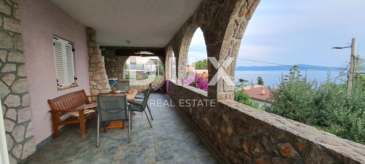CRIKVENICA - Casa indipendente di 300 m2, a soli 100 m dal mare