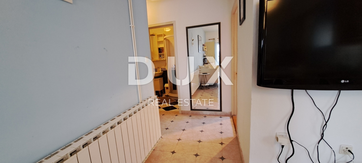 CRIKVENICA - Casa indipendente di 300 m2, a soli 100 m dal mare