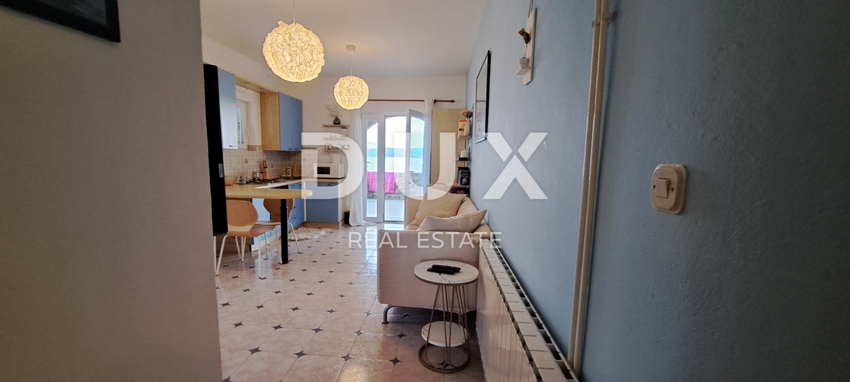 CRIKVENICA - Casa indipendente di 300 m2, a soli 100 m dal mare