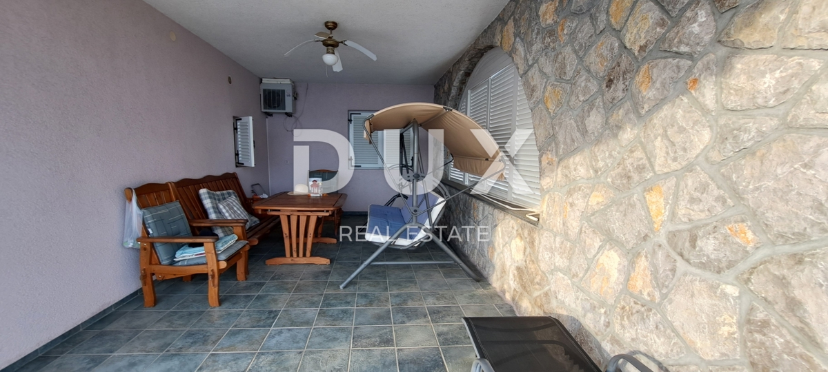 CRIKVENICA - Casa indipendente di 300 m2, a soli 100 m dal mare