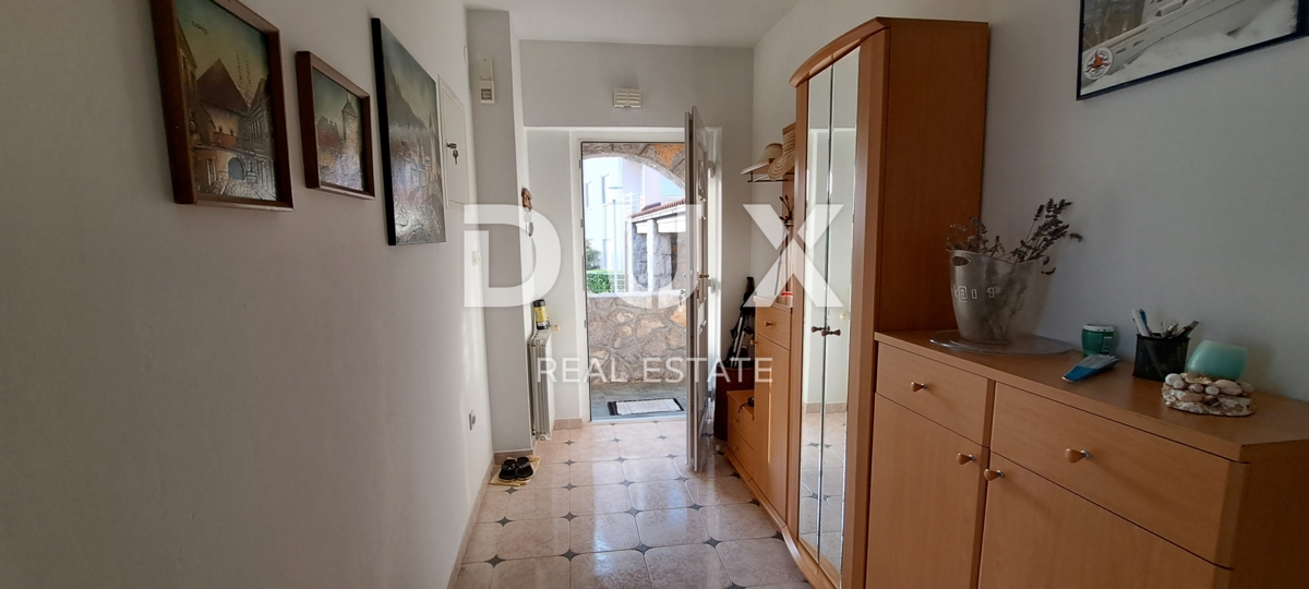 CRIKVENICA - Casa indipendente di 300 m2, a soli 100 m dal mare