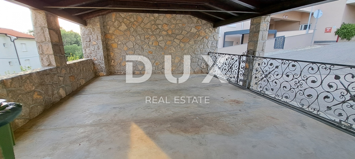 CRIKVENICA - Casa indipendente di 300 m2, a soli 100 m dal mare