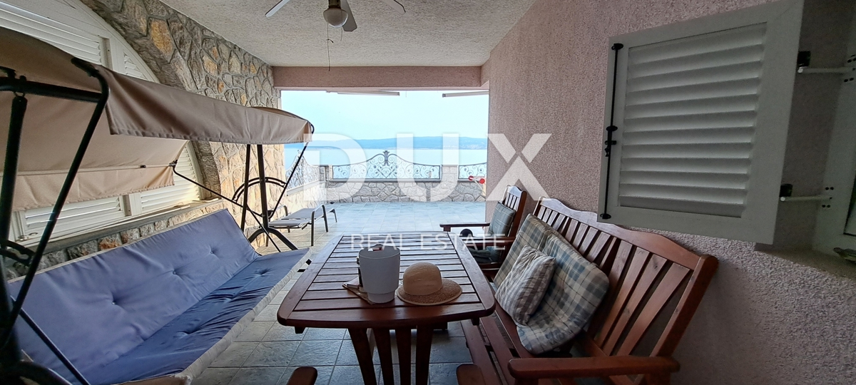 CRIKVENICA - Casa indipendente di 300 m2, a soli 100 m dal mare