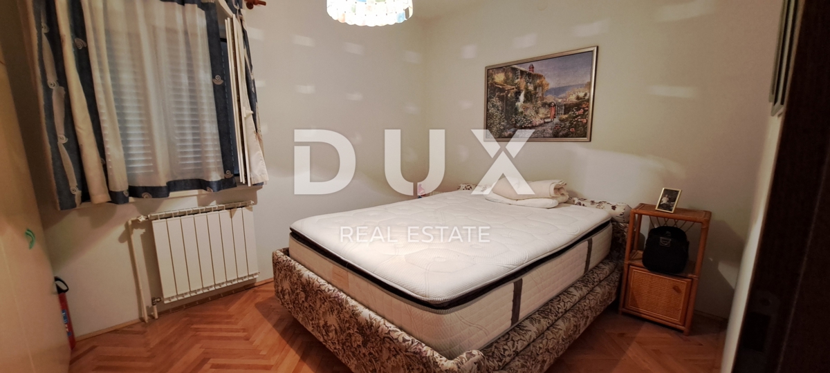 CRIKVENICA - Casa indipendente di 300 m2, a soli 100 m dal mare