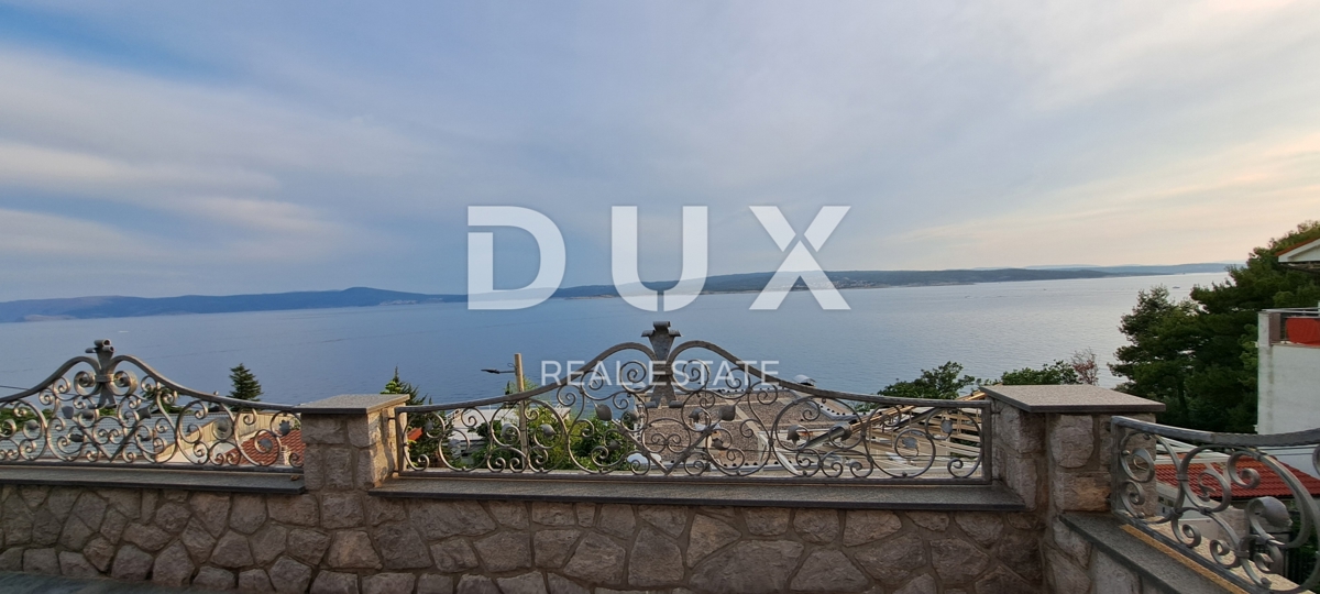CRIKVENICA - Casa indipendente di 300 m2, a soli 100 m dal mare
