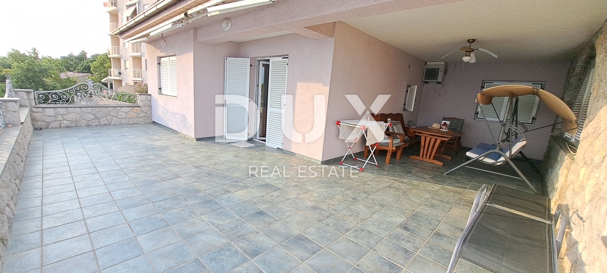 CRIKVENICA - Casa indipendente di 300 m2, a soli 100 m dal mare