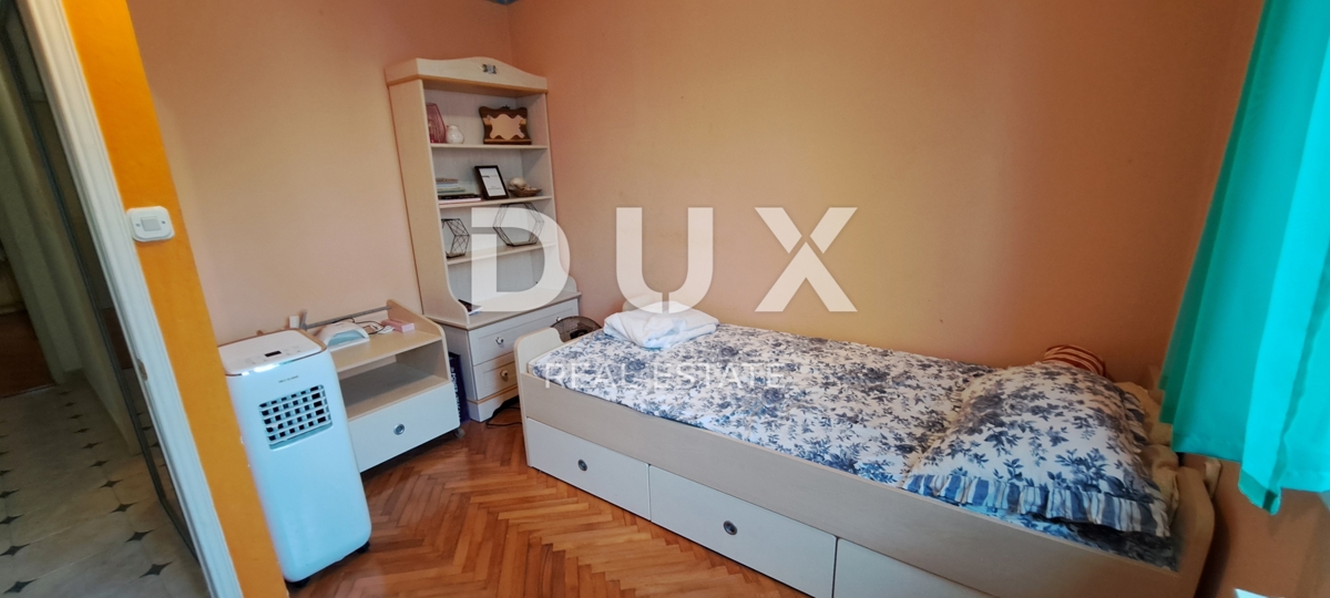 CRIKVENICA - Casa indipendente di 300 m2, a soli 100 m dal mare
