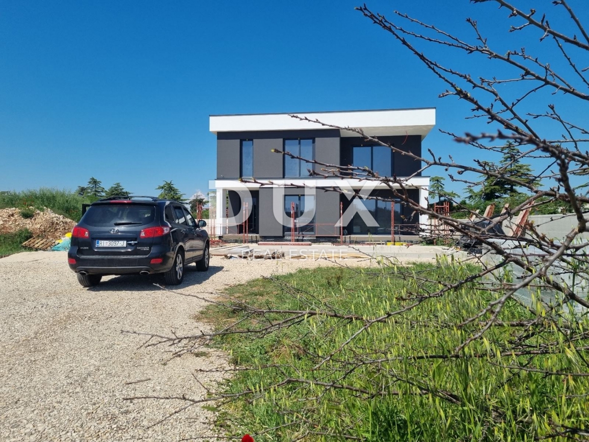 ISTRIA, POLA - Moderna villa di lusso con piscina a Štinjan! 