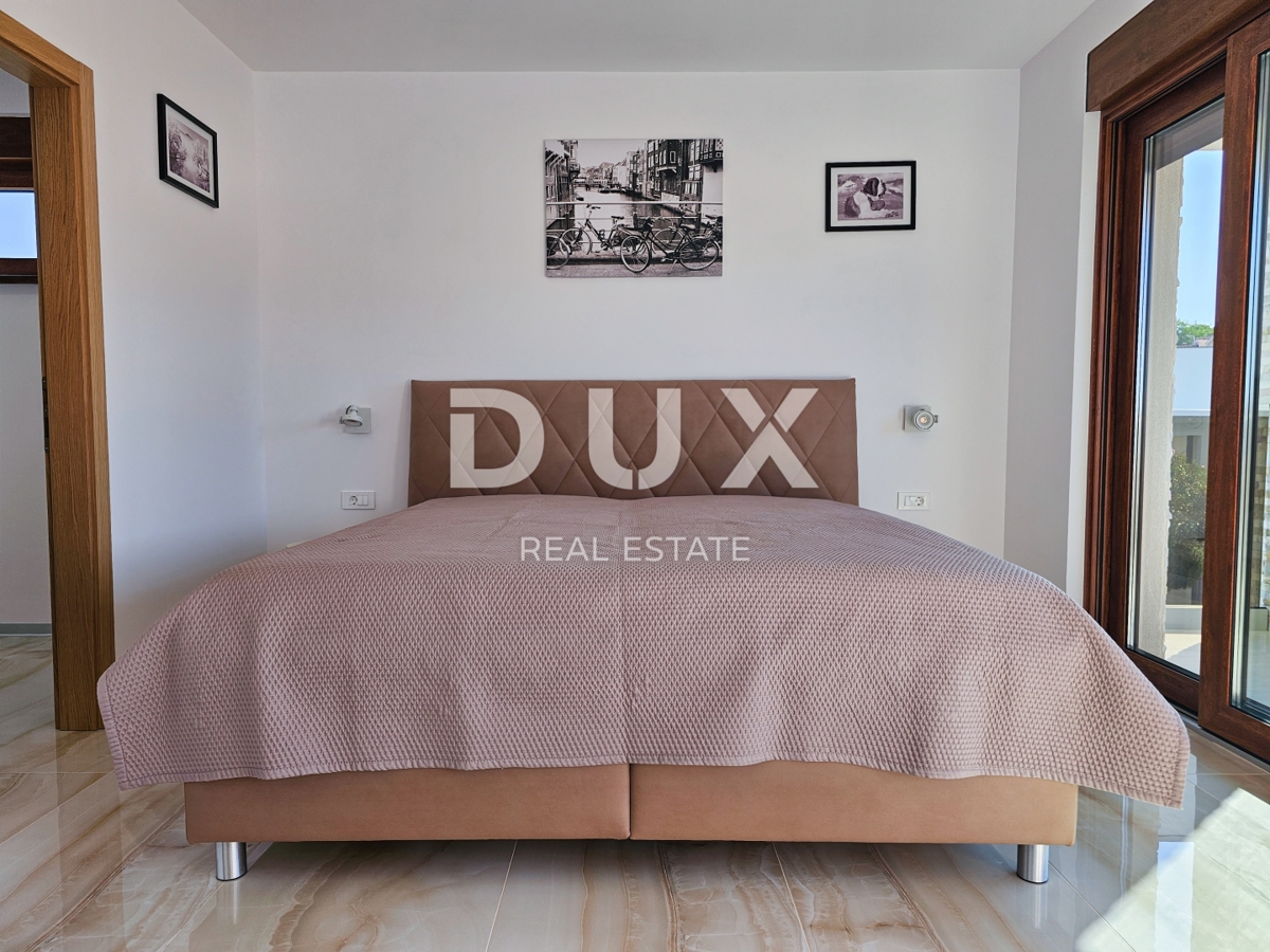 ISOLA DI KRK, MALINSKA - Una villa moderna che ha tutto. E anche di più.