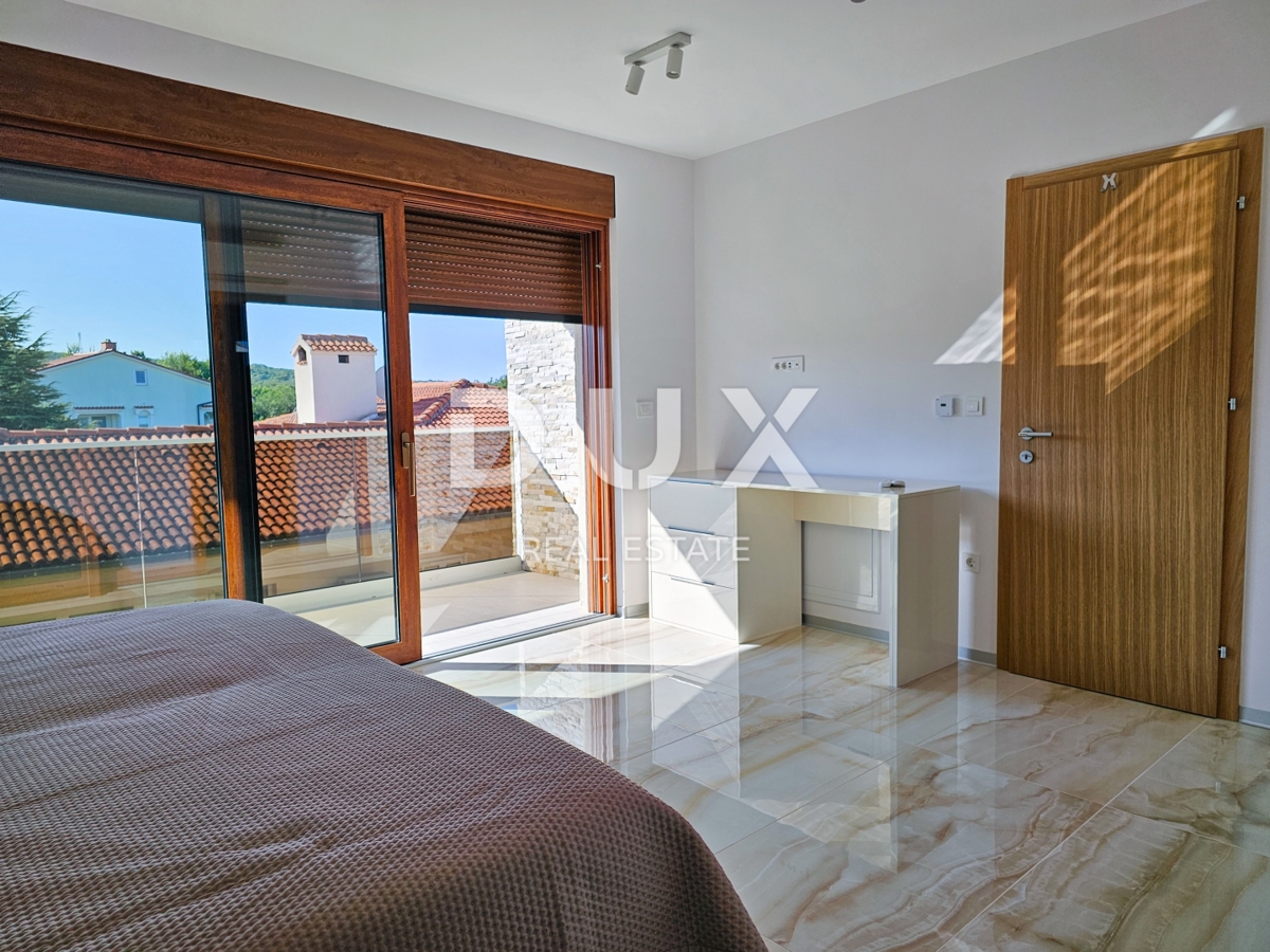 ISOLA DI KRK, MALINSKA - Una villa moderna che ha tutto. E anche di più.