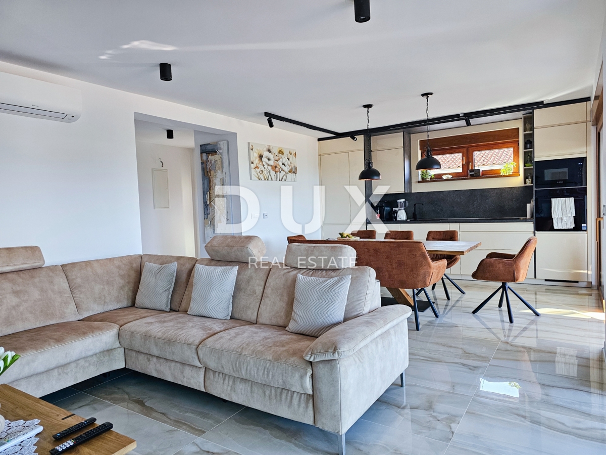 ISOLA DI KRK, MALINSKA - Una villa moderna che ha tutto. E anche di più.