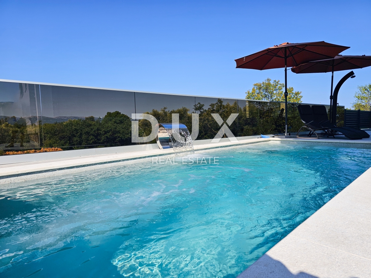 ISOLA DI KRK, MALINSKA - Una villa moderna che ha tutto. E anche di più.