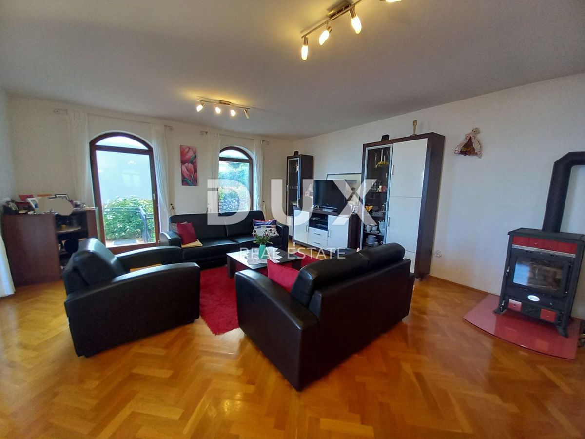 OPATIJA, POLJANE - Bella casa indipendente con piscina, garage e vista mare