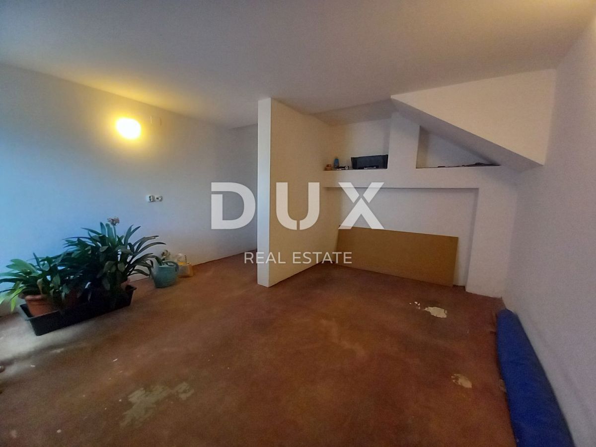 OPATIJA, POLJANE - Bella casa indipendente con piscina, garage e vista mare