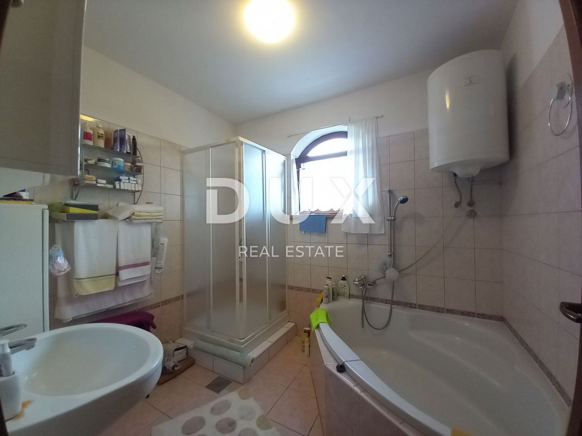 OPATIJA, POLJANE - Bella casa indipendente con piscina, garage e vista mare