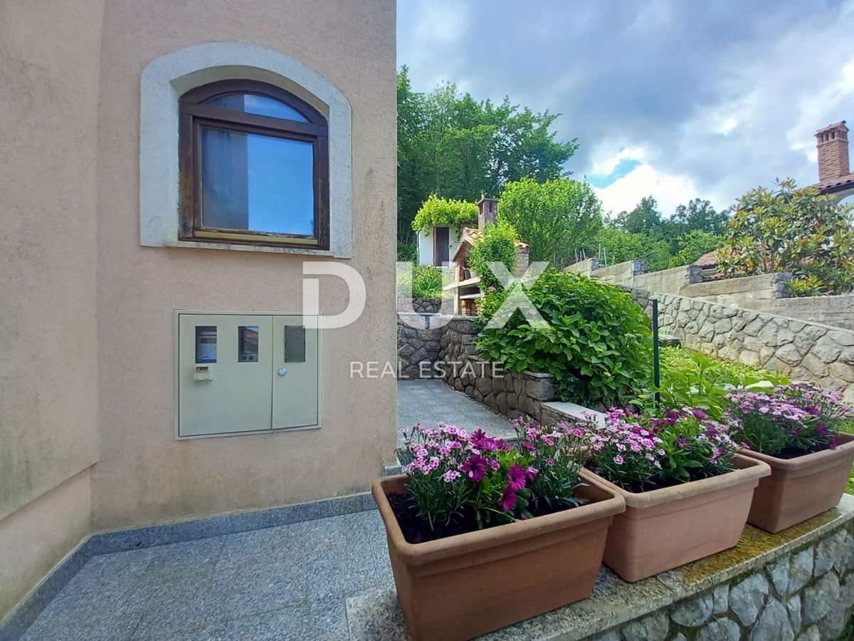 OPATIJA, POLJANE - Bella casa indipendente con piscina, garage e vista mare