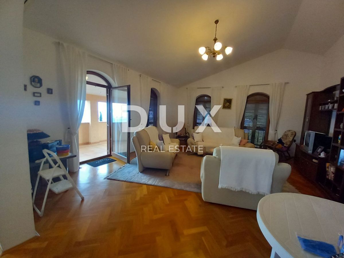 OPATIJA, POLJANE - Bella casa indipendente con piscina, garage e vista mare