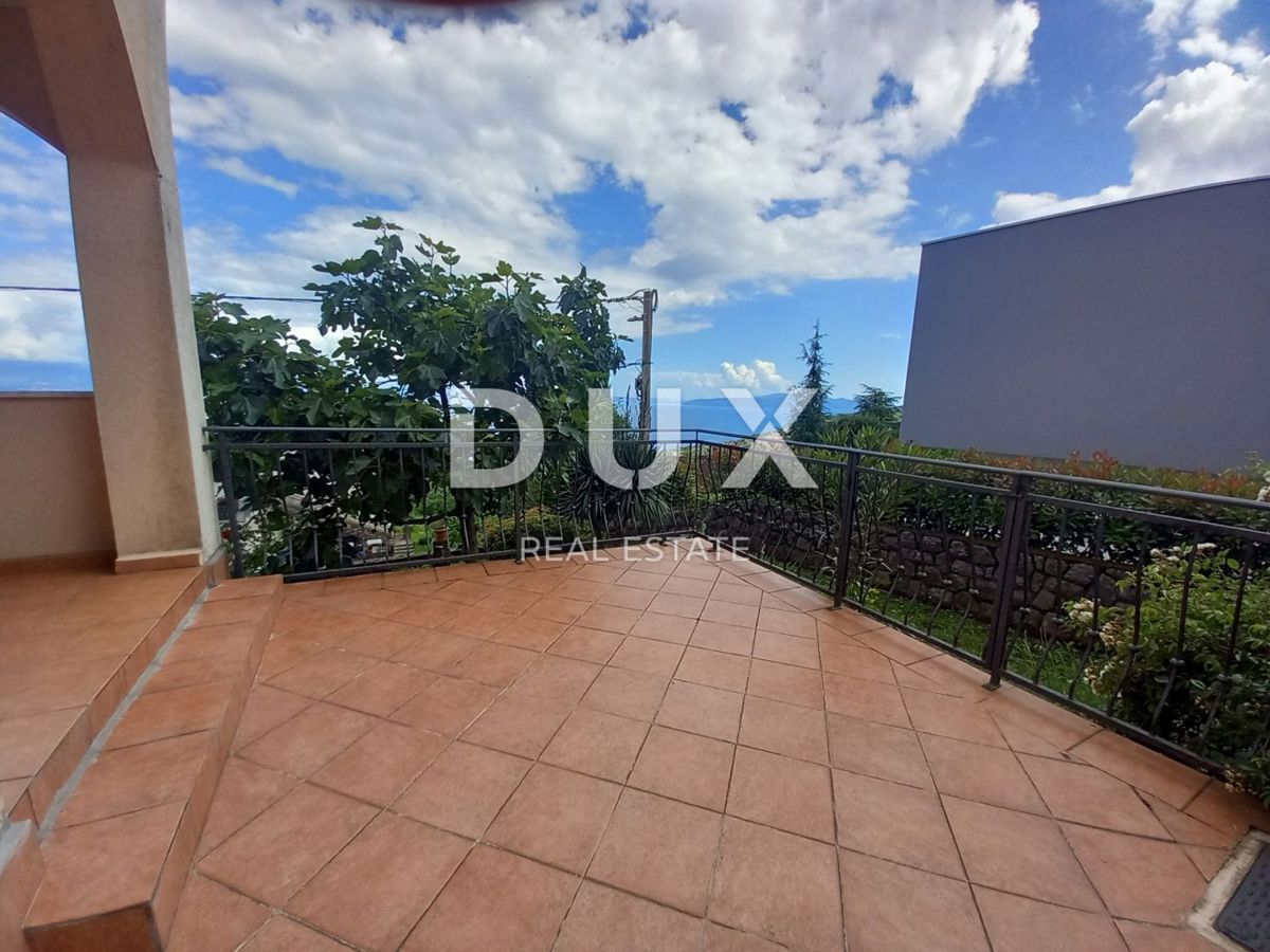 OPATIJA, POLJANE - Bella casa indipendente con piscina, garage e vista mare