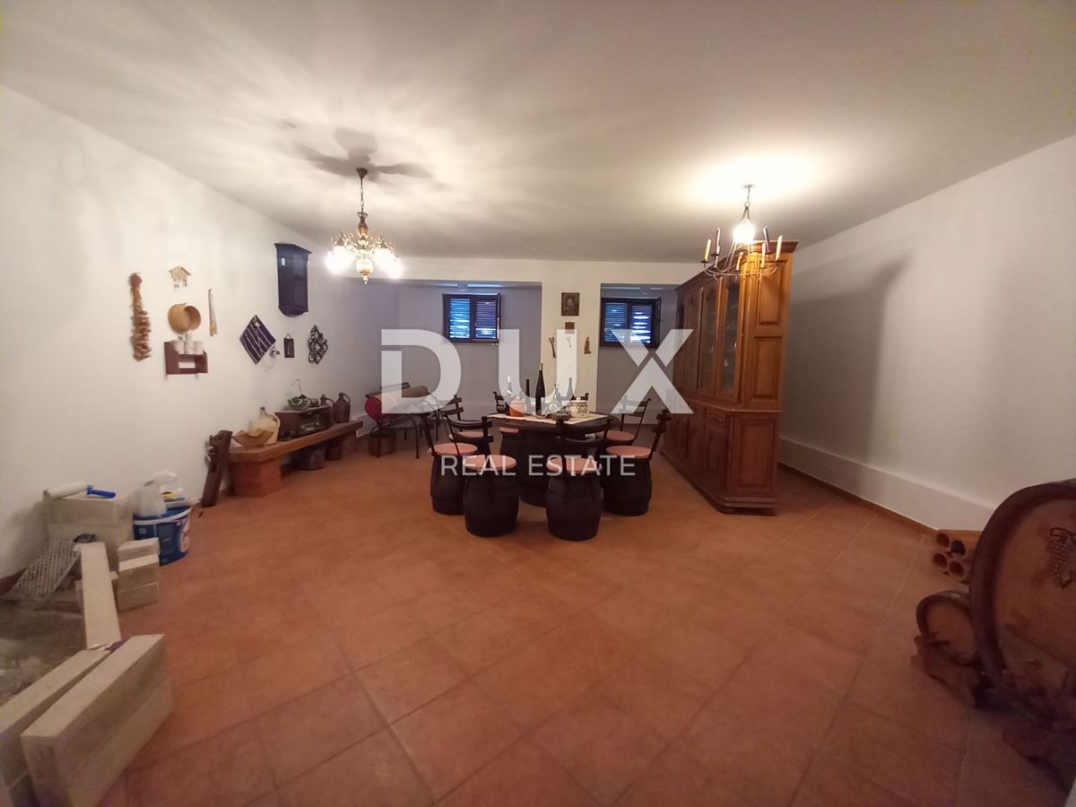OPATIJA, POLJANE - Bella casa indipendente con piscina, garage e vista mare