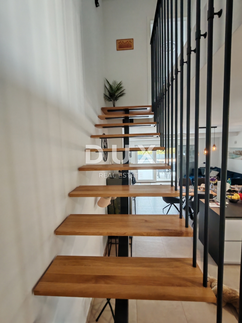 ZADAR, NIN - Moderna casa bifamiliare! Piscina, riscaldamento a pavimento, pompa di calore, vista mare...