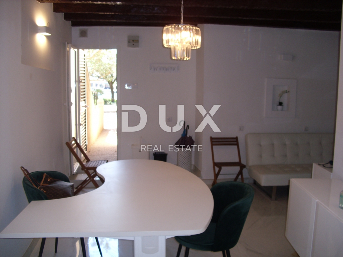 ISOLA DI KRK, MALINSKA - Monolocale 1a fila al mare con parcheggio