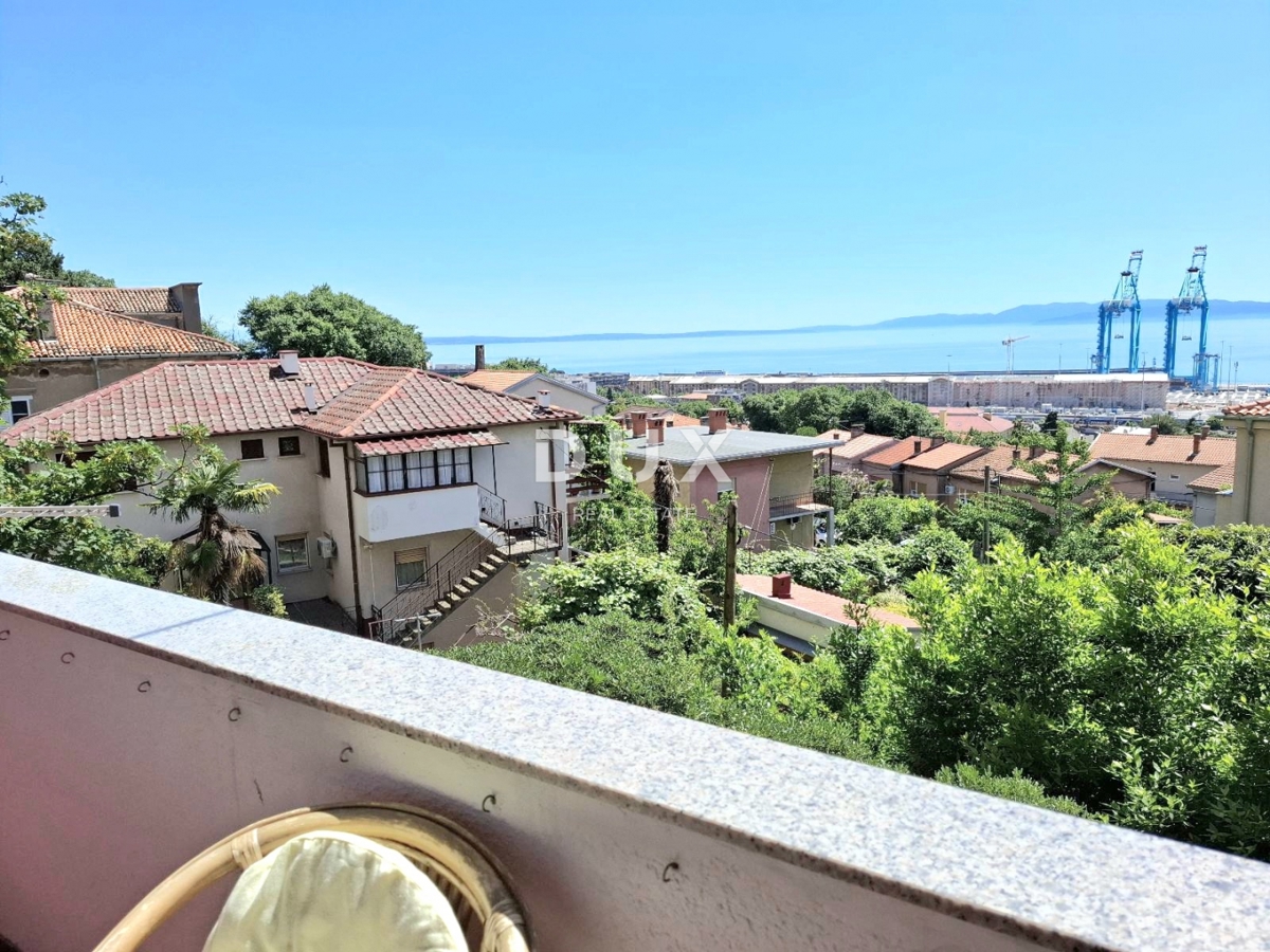 RIJEKA - 2 camere da letto + soggiorno con vista mare