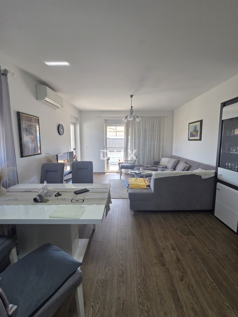 VIŠKOVO, CENTRO - appartamento 76m2, nuova costruzione, soggiorno + 2 camere da letto, parcheggio coperto - OTTIME CONDIZIONI!!! 