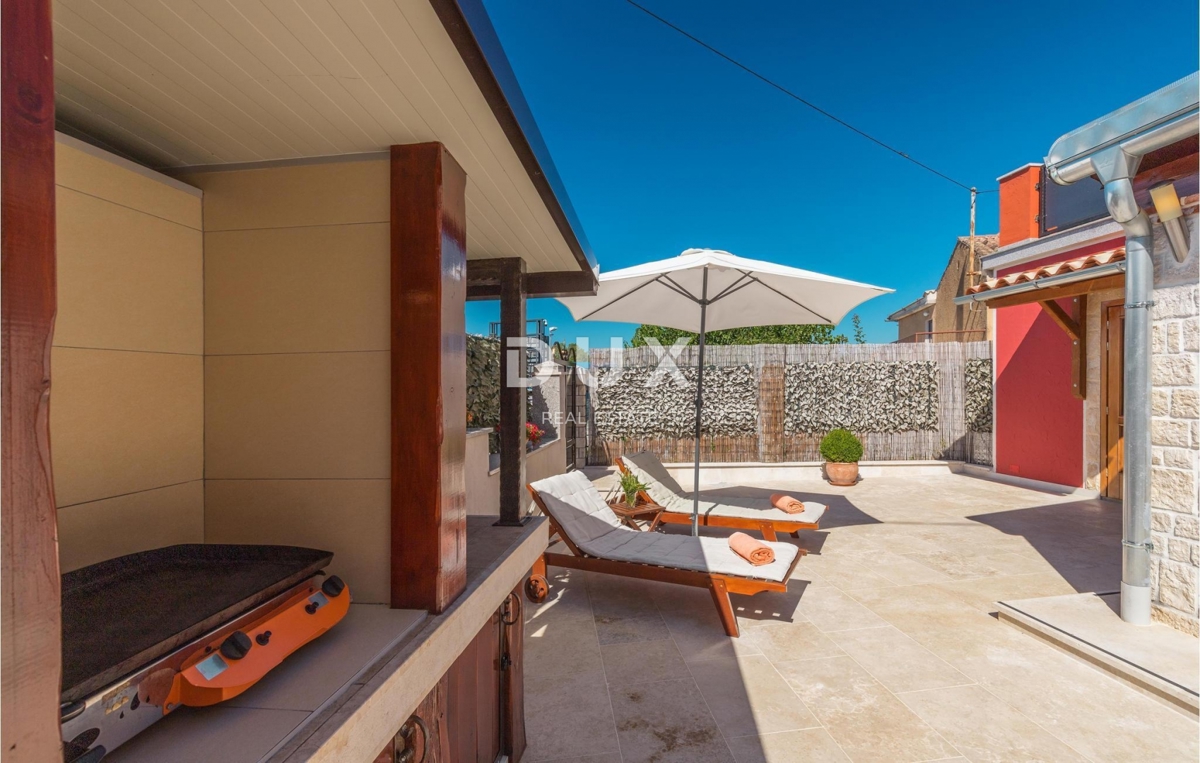 ISTRIA, BUIE - Casa con appartamenti con piscina