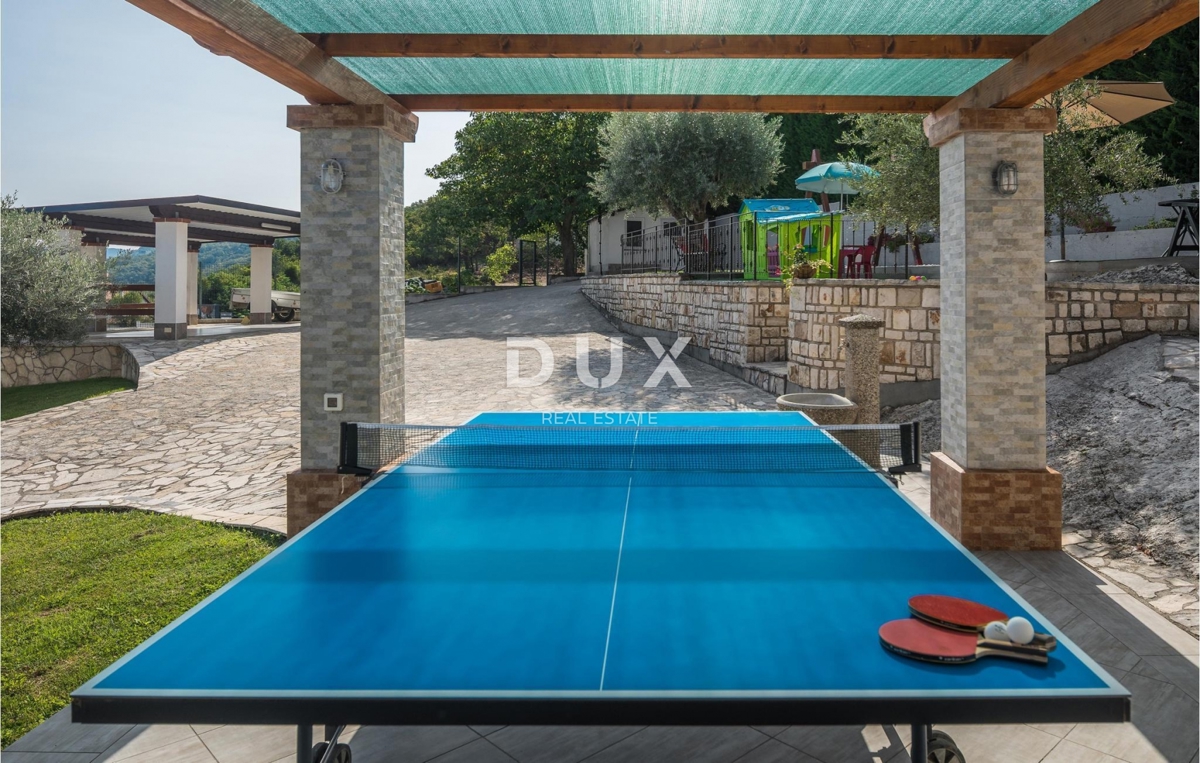 ISTRIA, BUIE - Casa con appartamenti con piscina