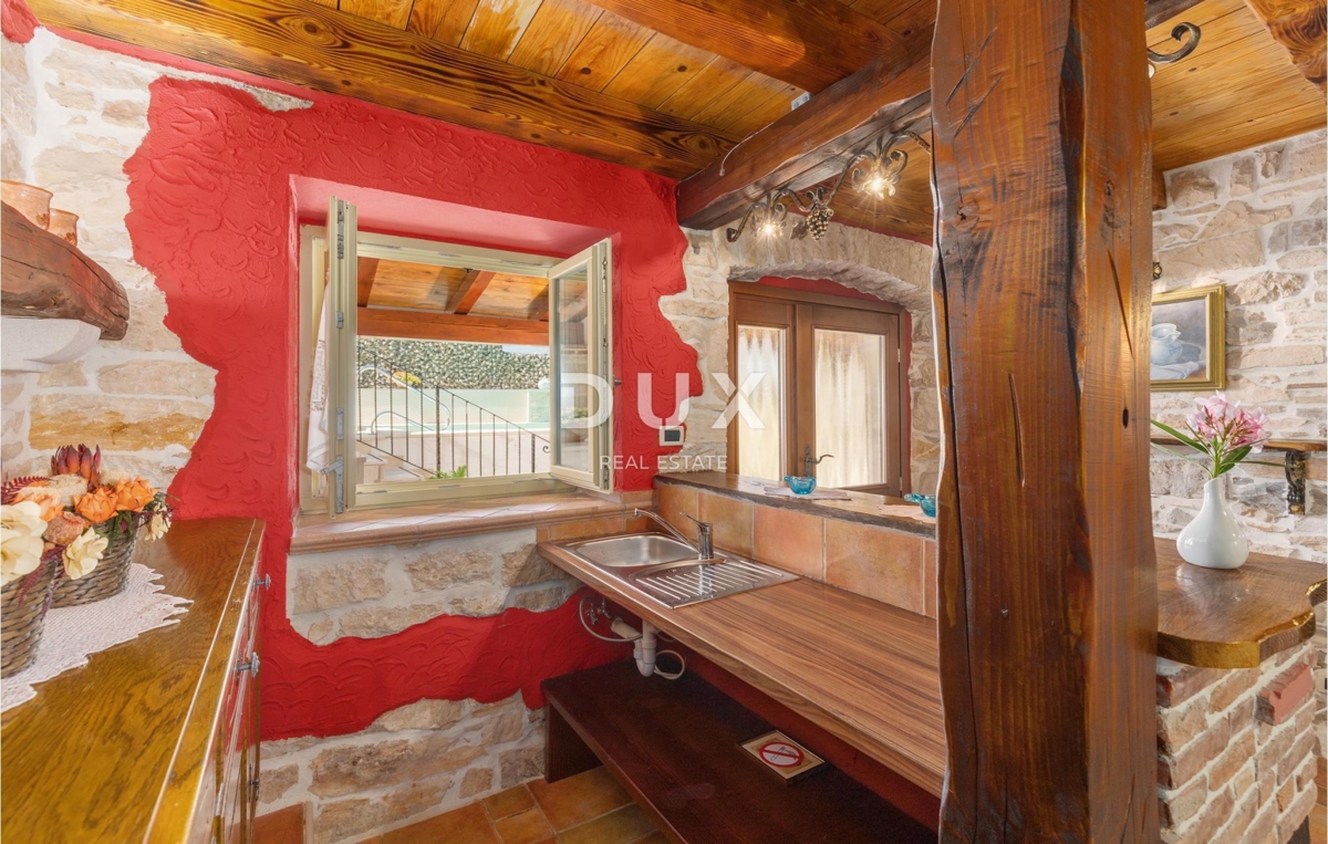 ISTRIA, BUIE - Casa con appartamenti con piscina