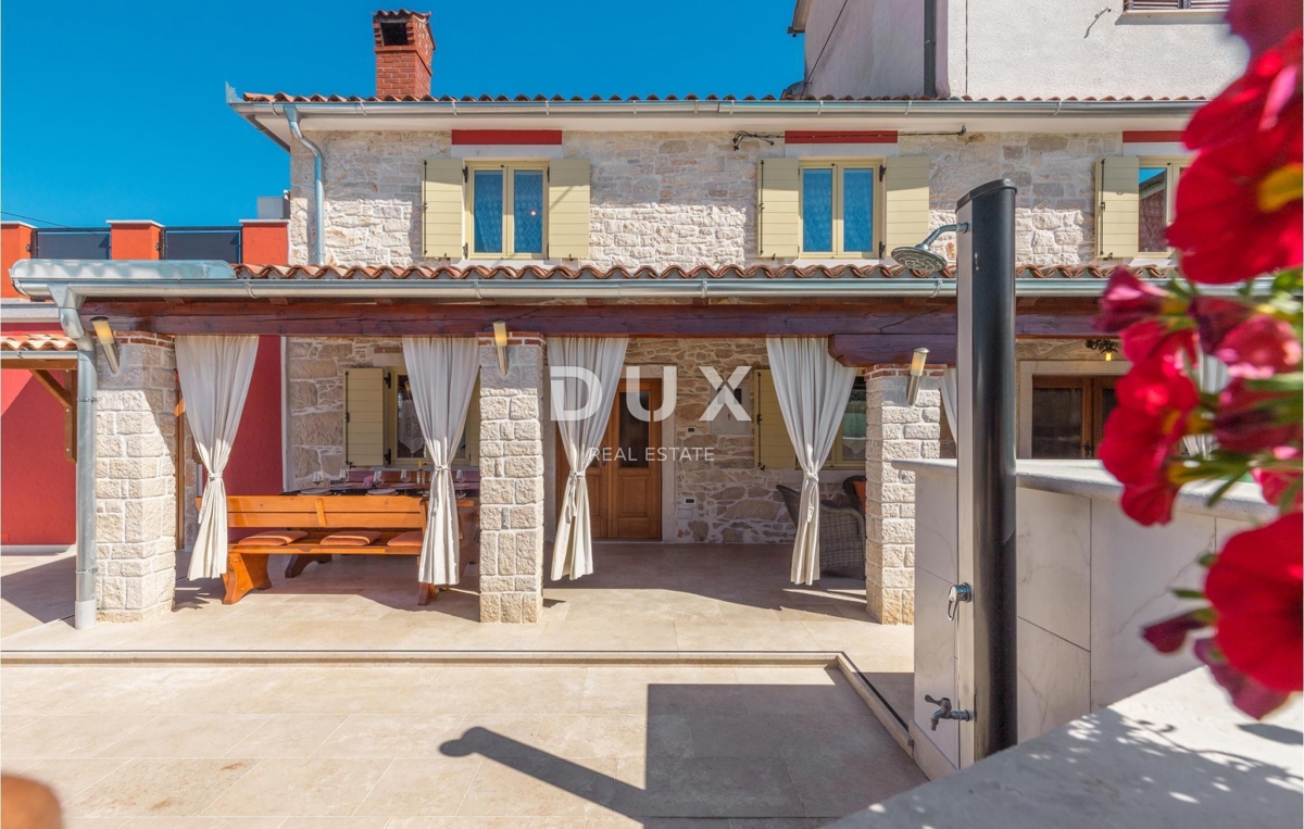 ISTRIA, BUIE - Casa con appartamenti con piscina