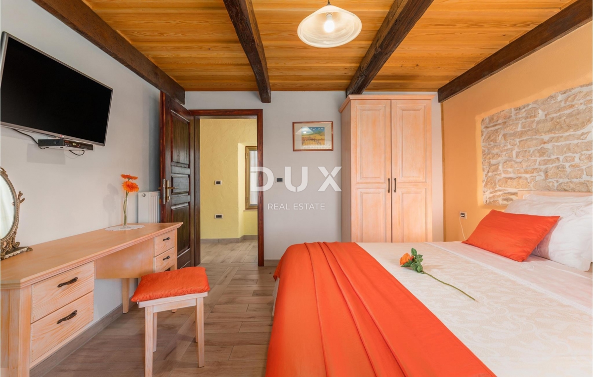 ISTRIA, BUIE - Casa con appartamenti con piscina