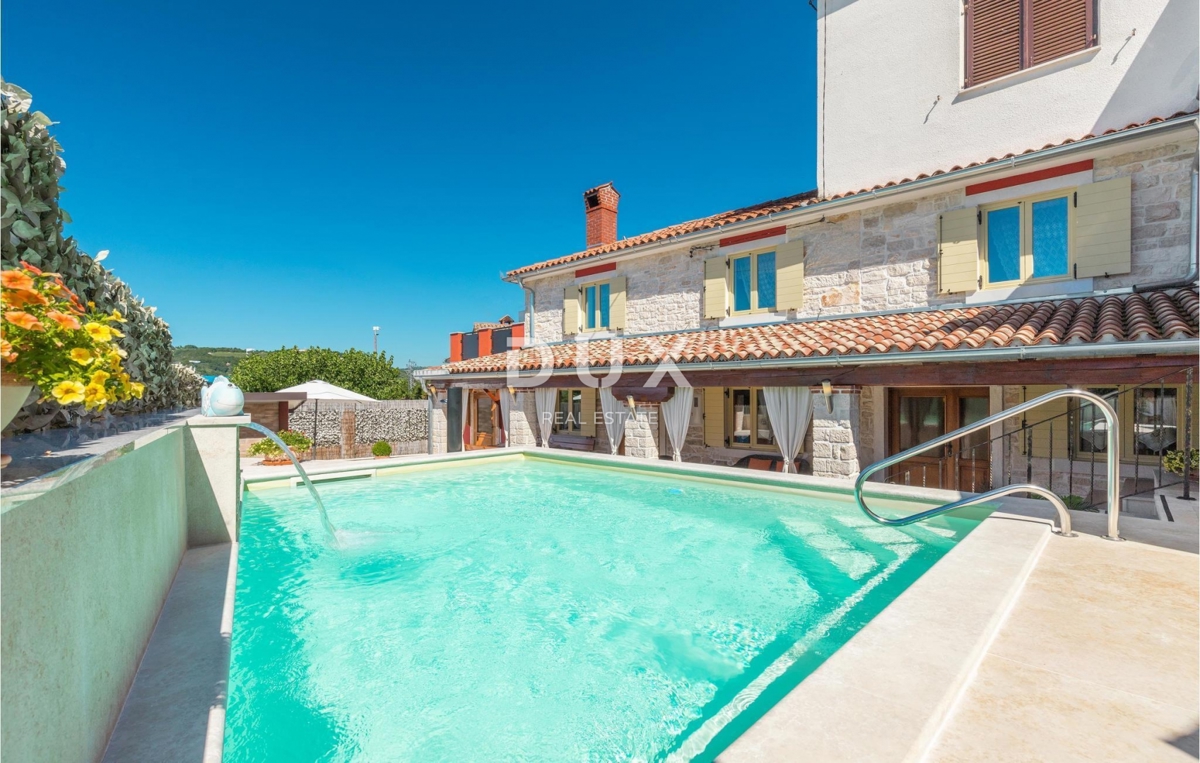 ISTRIA, BUIE - Casa con appartamenti con piscina