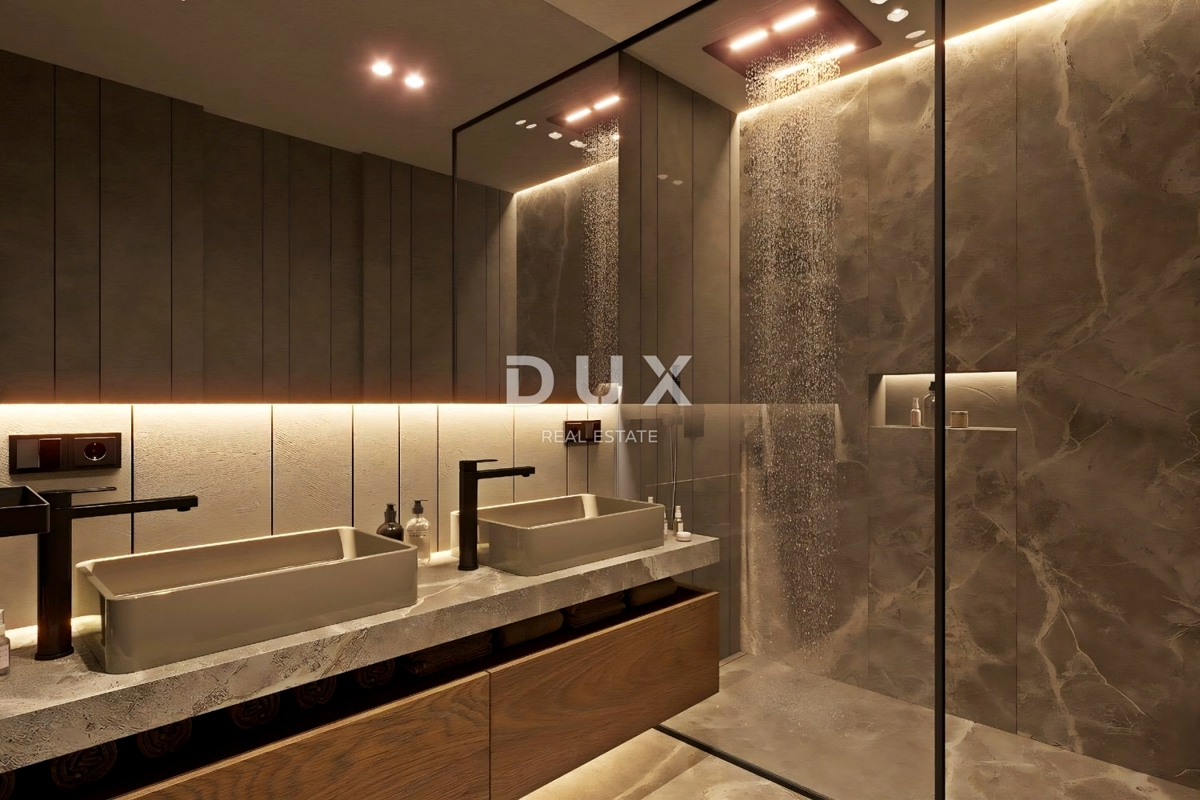 ISTRIA, PARENZO - Lussuoso appartamento duplex con piscina