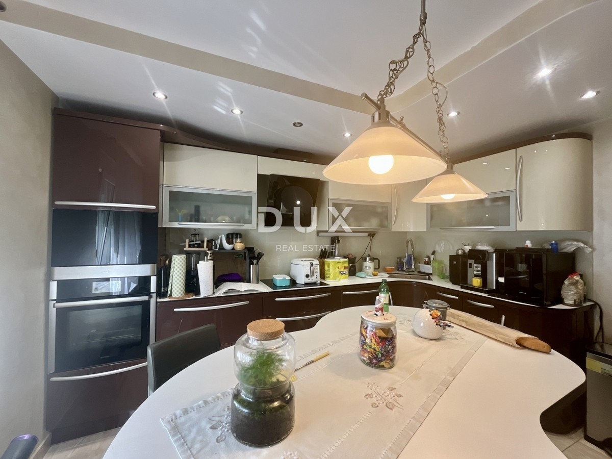 RIJEKA, G. ZAMET - Appartamento duplex con 4 camere da letto e vista panoramica