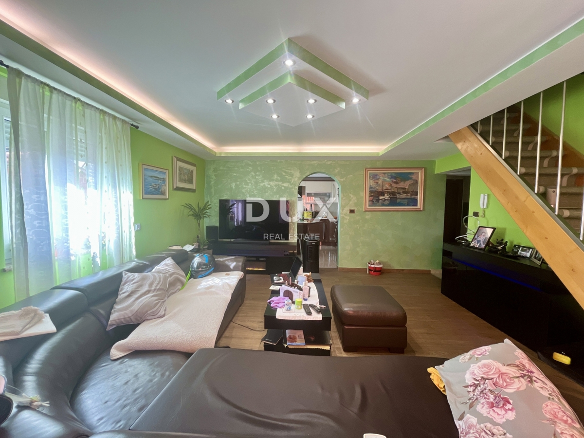 RIJEKA, G. ZAMET - Appartamento duplex con 4 camere da letto e vista panoramica