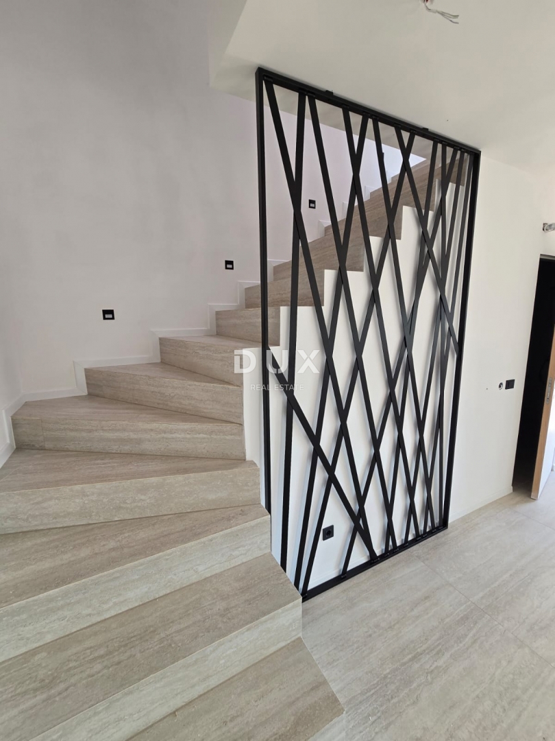 ZADAR, NIN - Appartamento unico con piscina privata! A4