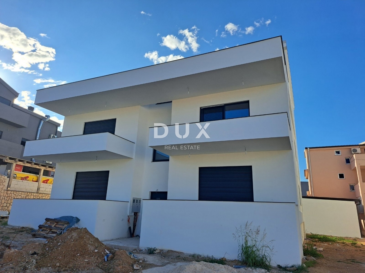 ISOLA DI PAG, PAG - esclusivo appartamento 2 camere da letto + soggiorno in un NUOVO EDIFICIO + terrazza! OCCASIONE!